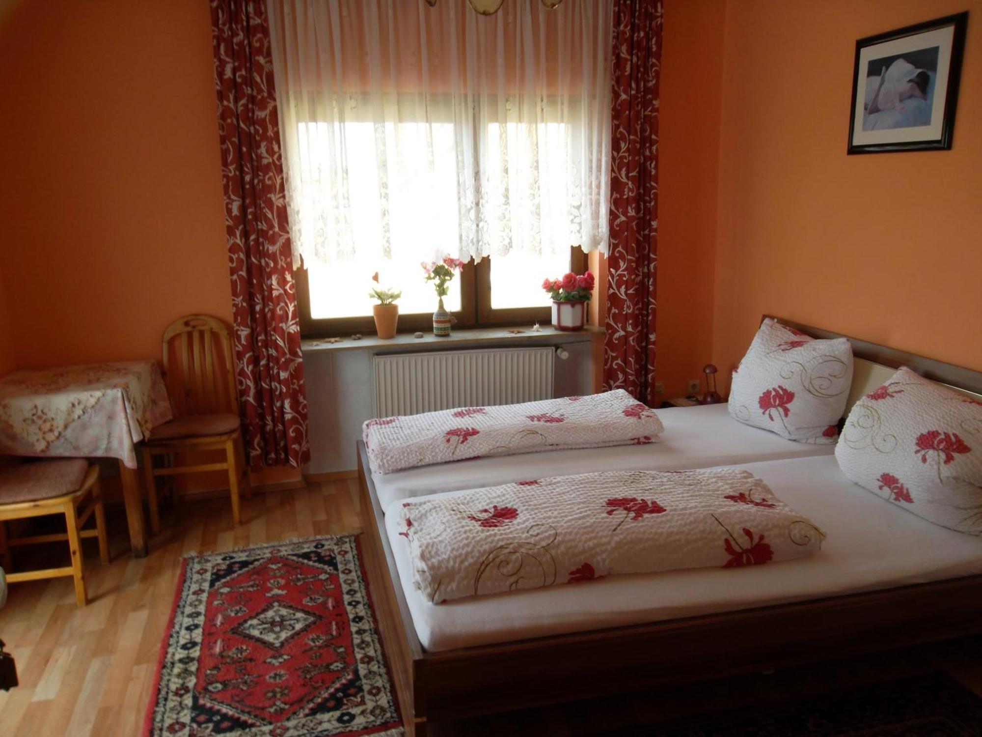 Gasthof Und Pension Mainzer Rad ชเวทซิงเงน ภายนอก รูปภาพ