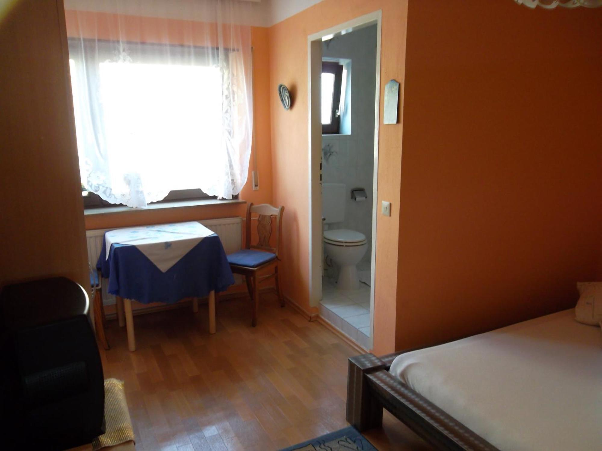 Gasthof Und Pension Mainzer Rad ชเวทซิงเงน ภายนอก รูปภาพ